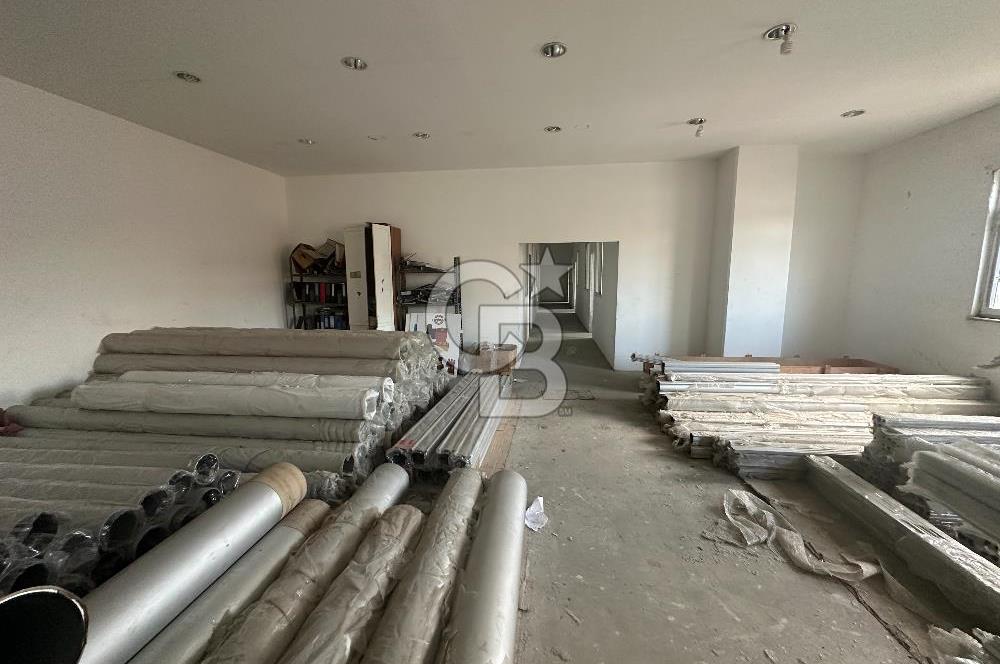 Beylikdüzü OSB Kiralık 800m2 Fabrika Katı