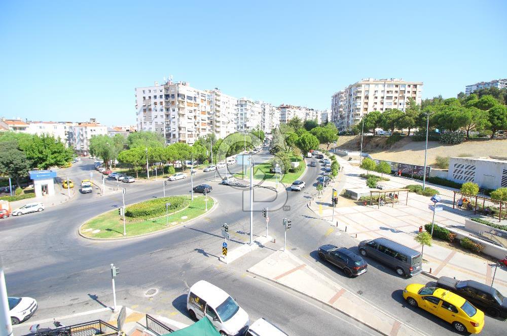 Göztepe Metro Durağı Karşısı 4+1 Satılık Daire