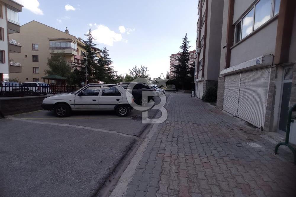 Dikmen Mürsel Uluç Türkop Sitesi'nde 3+1 Satılık Daire