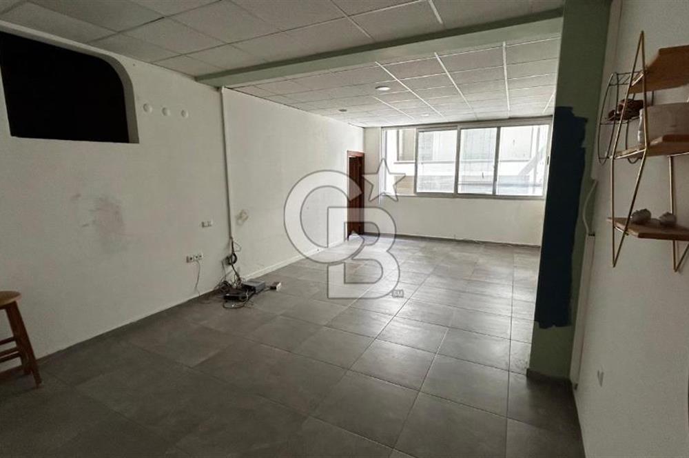 Karşıyaka Anadolu Caddesi Yakını 136 m2 Kiralık Dükkan