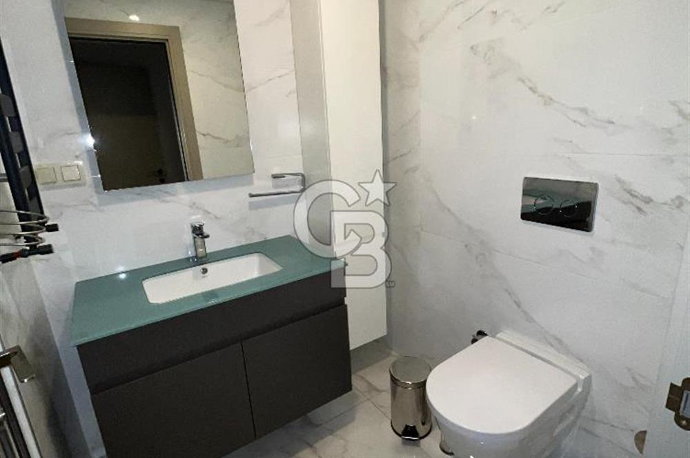 Acıbadem Koşuyolu Konaklarında Arakat Balkonlu Kiralık 3+1 Daire