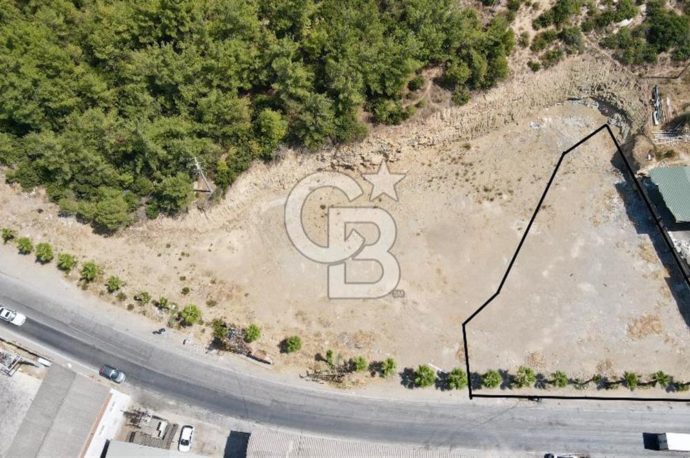 BORNOVA GÖKDERE ANA YOLA 34 METRE CEPHELİ SATILIK TARLA