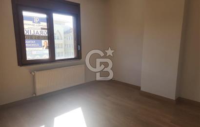 Maltepe idealtepe rıfkıtongsircd E-5 ÇOK YAKIN KİRALIK DAİRE