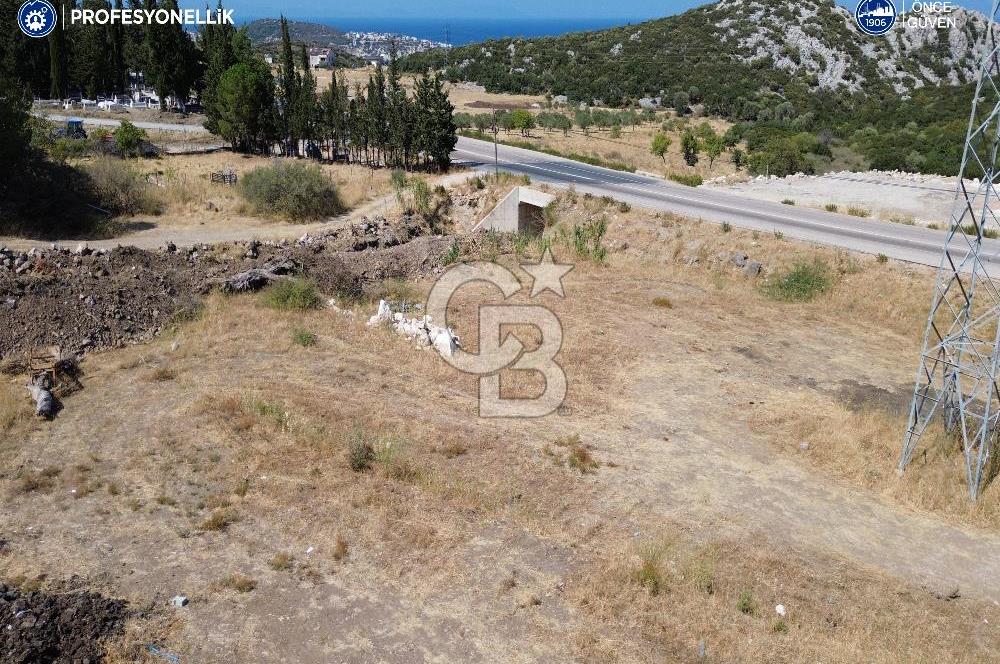 Karaburun Anbarseki'de Ana Yola Cepheli 1926 m² Tarla