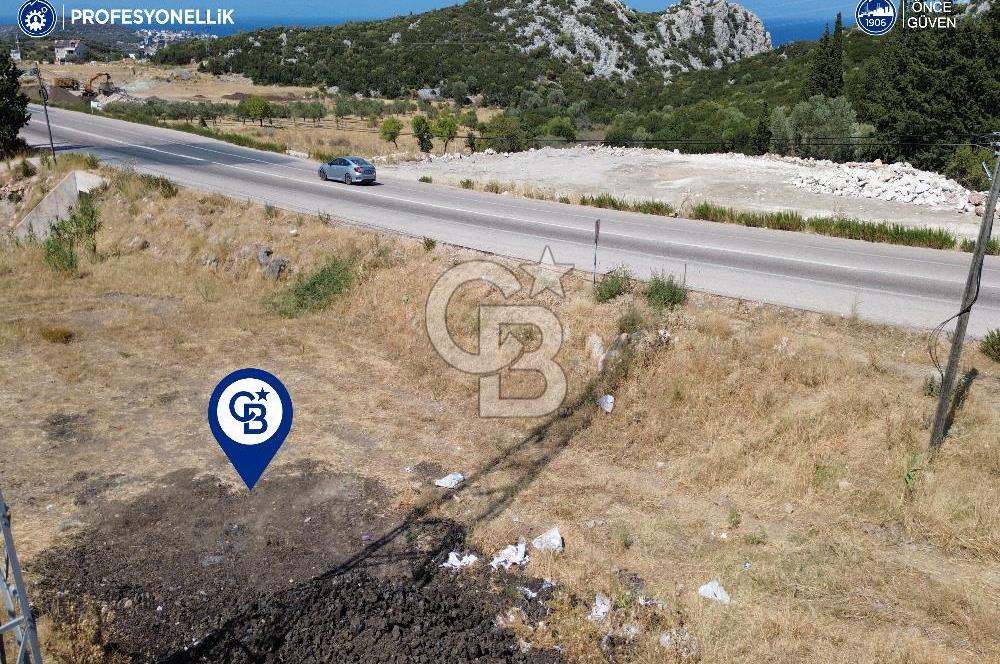 Karaburun Anbarseki'de Ana Yola Cepheli 1926 m² Tarla