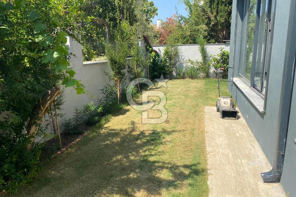 Urla Atatürk'te 3+1 Kiralık Denize 50 adım Sıfır Bina