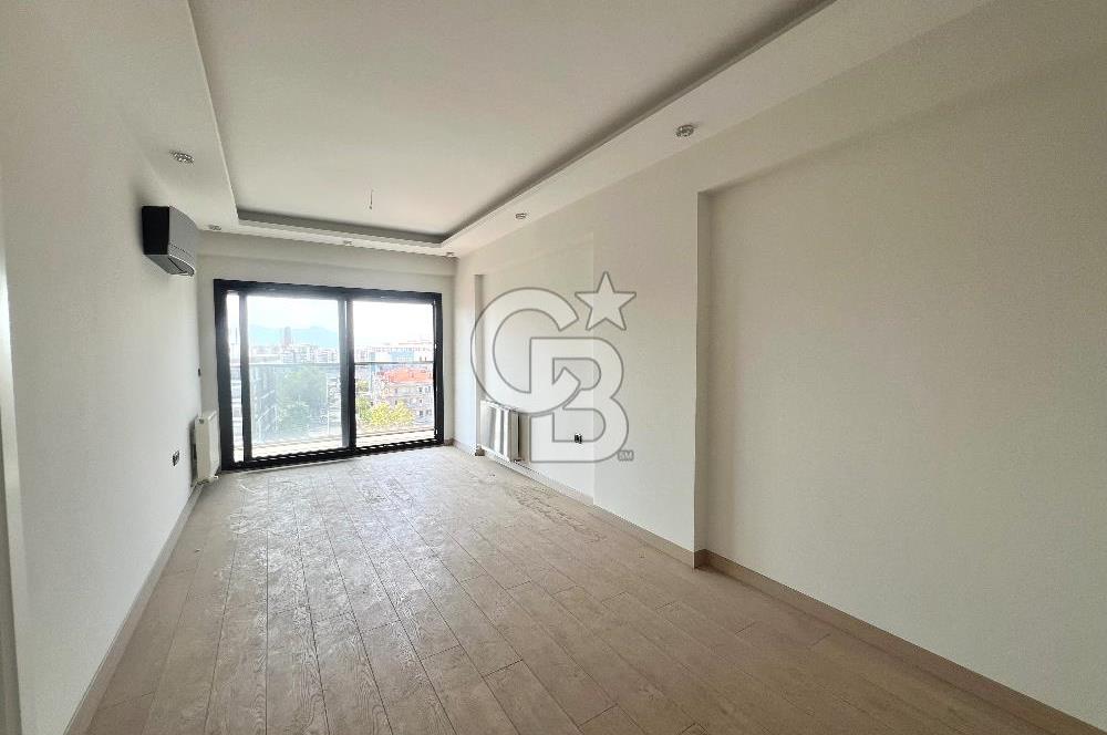 Ataşehir Tanınmış Suit Sitesinde Satılık 2+1 Daire