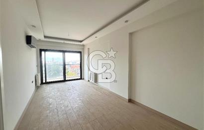 Ataşehir Tanınmış Suit Sitesinde Satılık 2+1 Daire