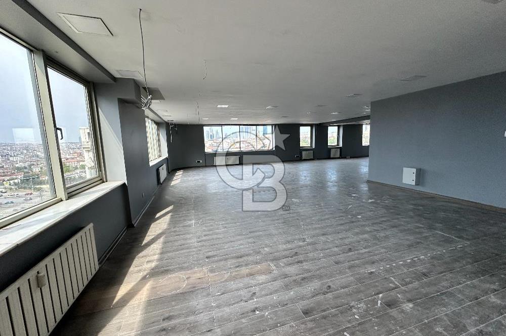 Kozyatağı E5 Üzeri Katta Tek Prestijli 300m2 Ofis Katı