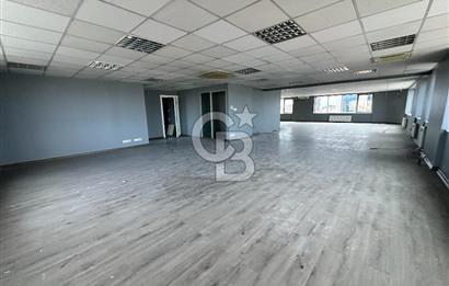 Kozyatağı E5 Üzeri Katta Tek Prestijli 300m2 Ofis Katı