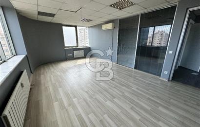 Kozyatağı E5 Üzeri Katta Tek Prestijli 300m2 Ofis Katı