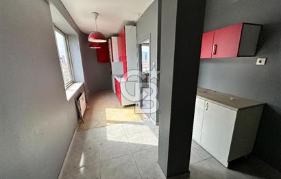 Kozyatağı E5 Üzeri Katta Tek Prestijli 300m2 Ofis Katı