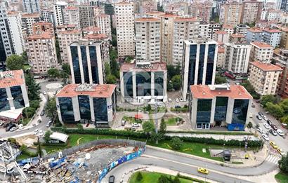 Kozyatağı E5 Üzeri Katta Tek Prestijli 300m2 Ofis Katı