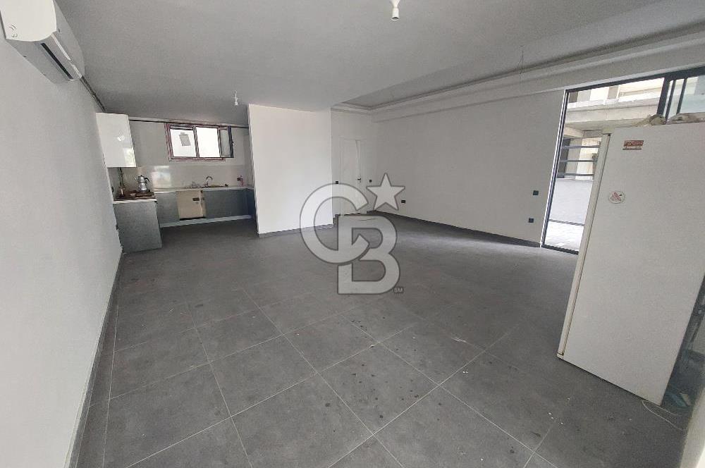 Pendik Batı mahallesinde sıfır kiralık 200 m2 dükkan işyeri