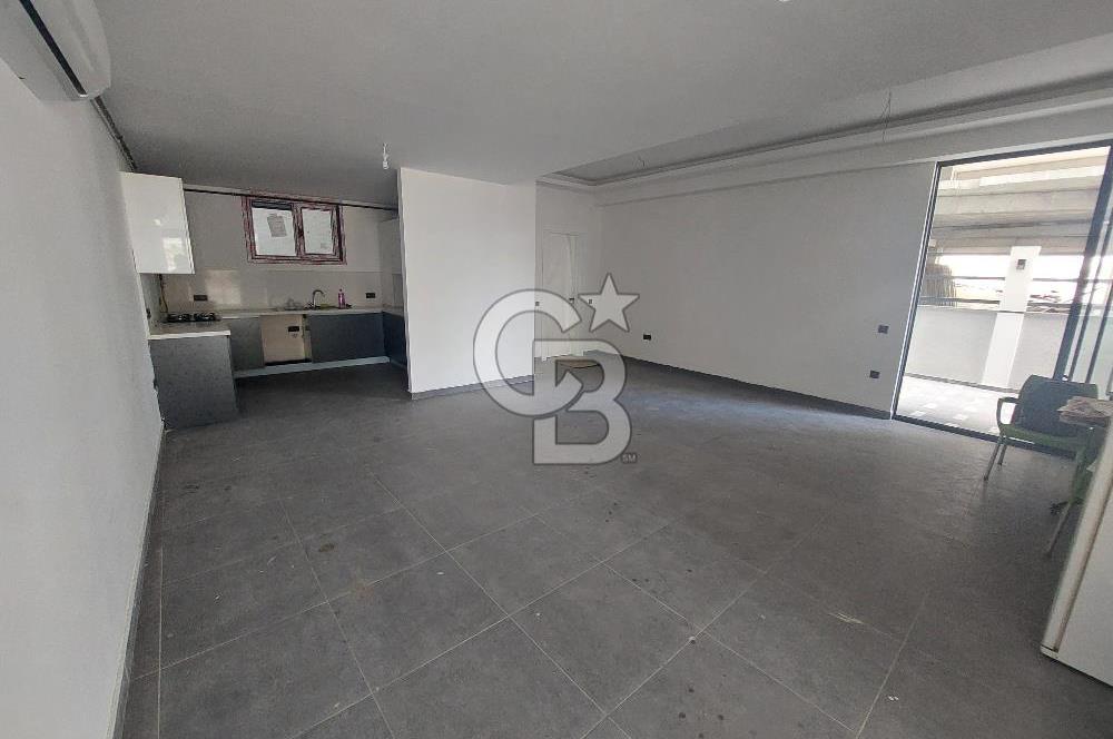 Pendik Batı mahallesinde sıfır kiralık 200 m2 dükkan işyeri