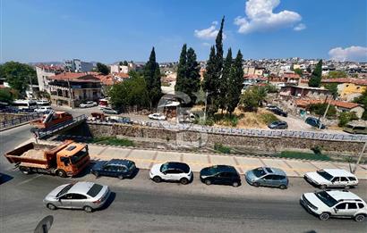 BORNOVA AŞIK VEYSEL PARKI YANI SATILIK ARAKAT 3+1