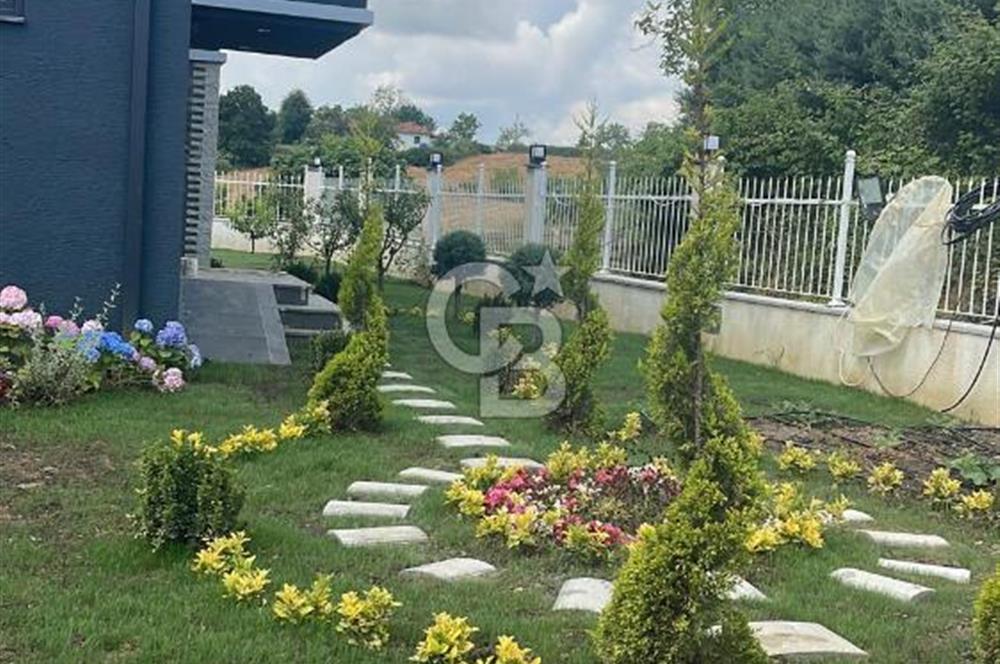 Kocaeli Kandıra'da Müstakil Havuzlu Satılık Villa