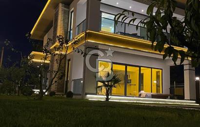 Kocaeli Kandıra'da Müstakil Havuzlu Satılık Villa