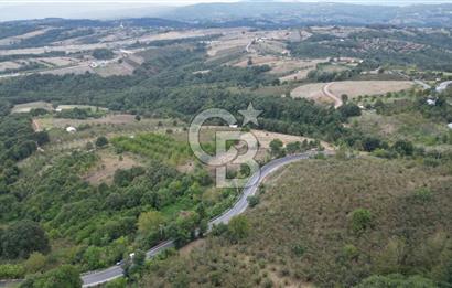 AKMEŞE'DE MANZARALI İÇİNDE BAĞ EVİ İLE BERABER 2.444 M2 ARAZİ