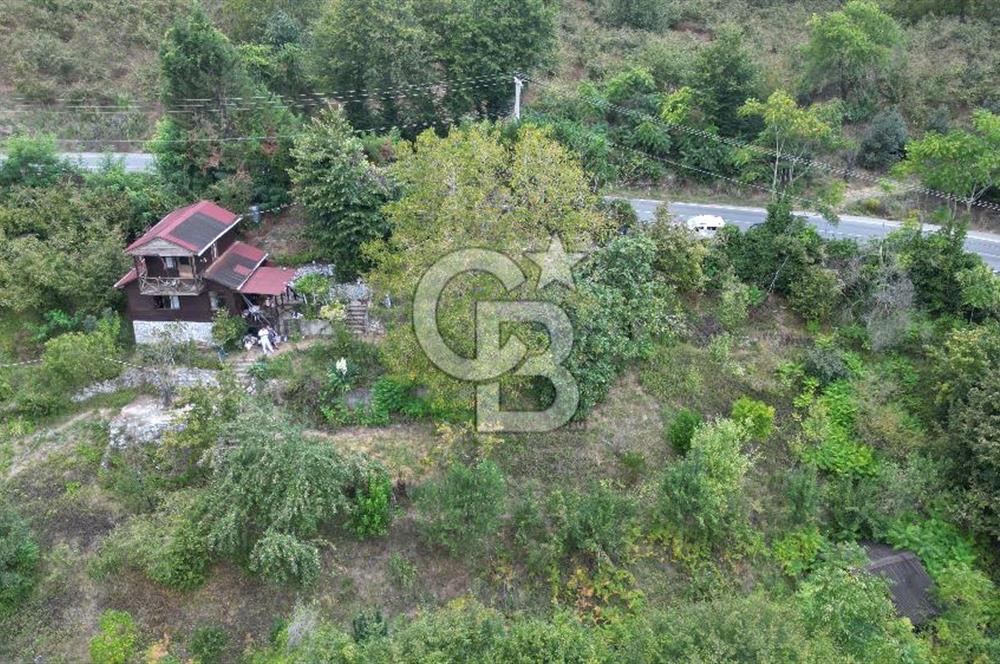 AKMEŞE'DE MANZARALI İÇİNDE BAĞ EVİ İLE BERABER 2.444 M2 ARAZİ