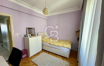 Acıbadem'in Nezih Sokağında Bakımlı Dubleks 3+2 Daire