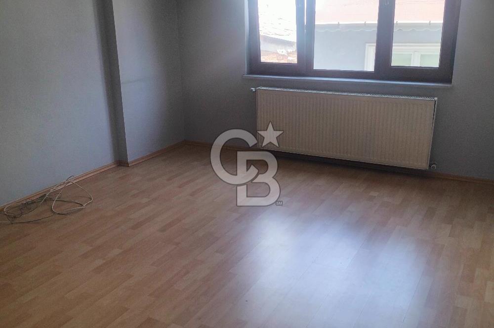 KOĞUKÇINAR BARBAROS ORTAOKULU KARŞISI KİRALIK 3+1 DAİRE