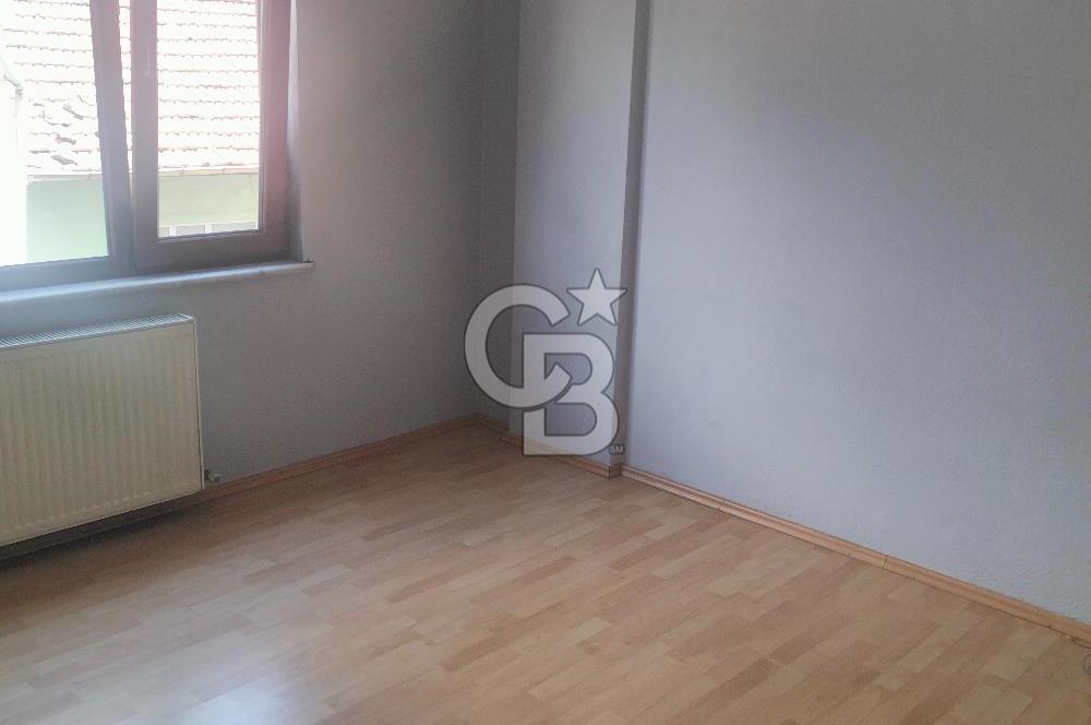 KOĞUKÇINAR BARBAROS ORTAOKULU KARŞISI KİRALIK 3+1 DAİRE