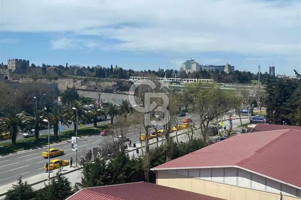 Vatan Caddesi Emlakbank Sitesinde Kiralık 3+1 Masrafsız  Daire