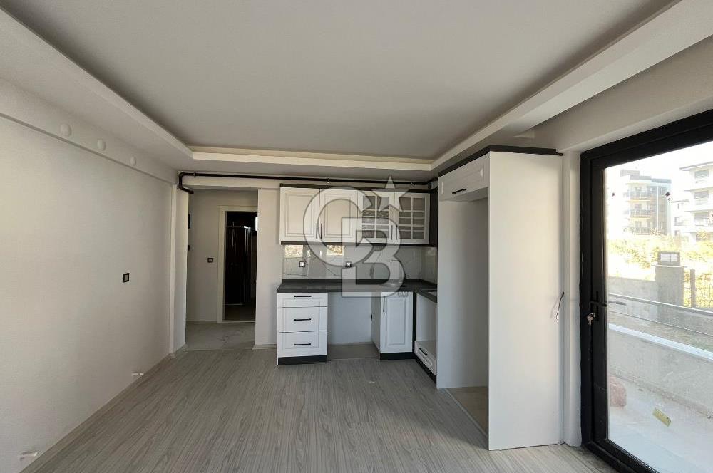 Menemen Seyrekte Kiralık 1+1 Merkezi Konum Daire