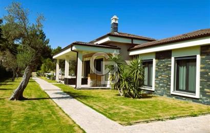 Çeşmealtı Güvendik Mah. Tek Katlı 4+1 Satılık Müstakil Villa