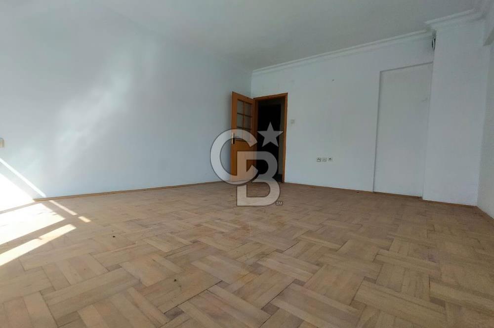 KARAPÜRÇEK CADDESİ ÜZERİNDE 3+1 SATILIK DAİRE