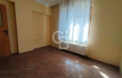 KARAPÜRÇEK CADDESİ ÜZERİNDE 3+1 SATILIK DAİRE