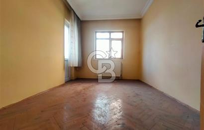 KARAPÜRÇEK CADDESİ ÜZERİNDE 3+1 SATILIK DAİRE