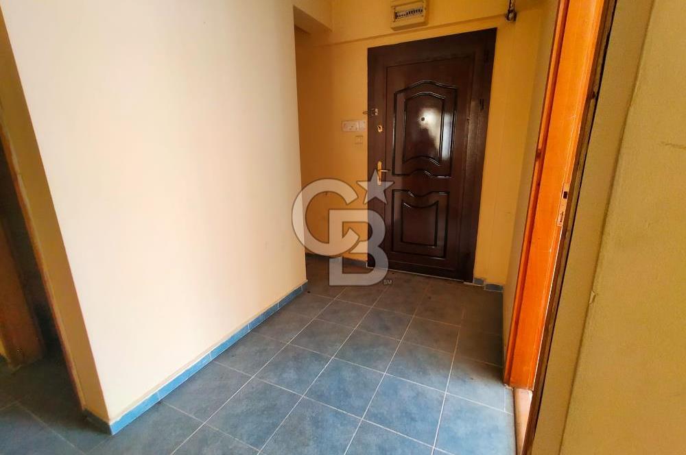 KARAPÜRÇEK CADDESİ ÜZERİNDE 3+1 SATILIK DAİRE