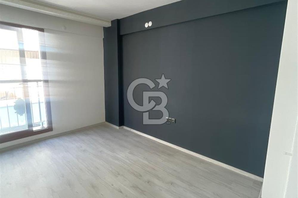 Çiğli Yeni mahalle'de kiralık 2+1 daire