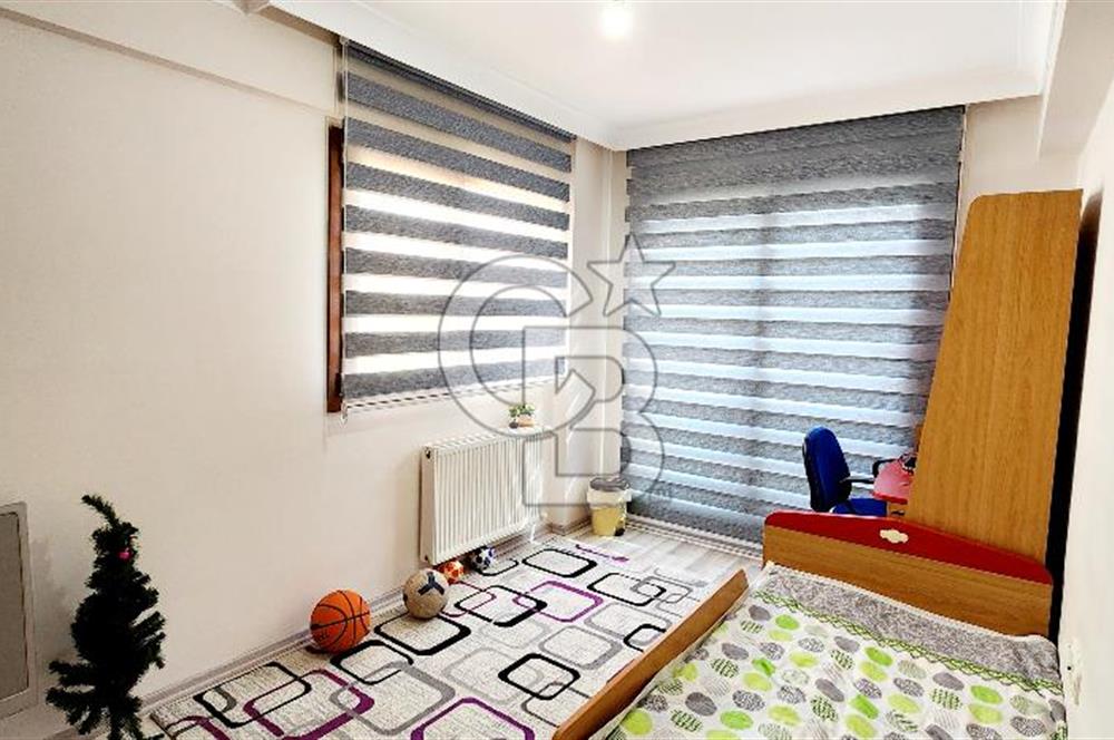 ÇİĞLİ HARMANDALI 'DA HAVUZLU GÜVENLİKLİ SİTEDE SATILIK 4+1 DAİRE