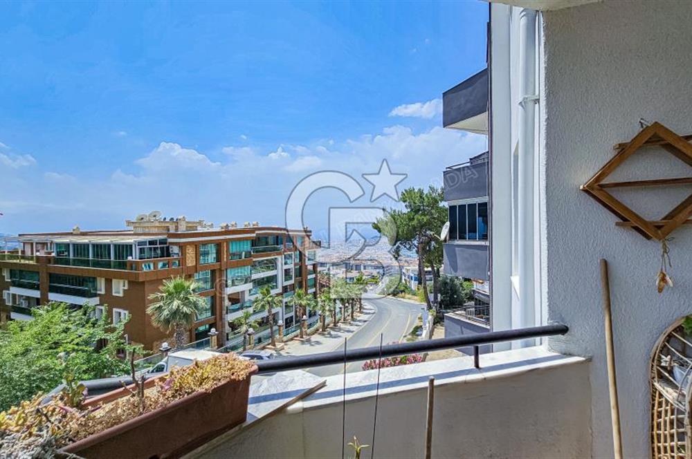 KUŞADASI EGE MAHALLESİNDE HAVUZLU SİTEDE ARA KAT 3+1 DAİRE