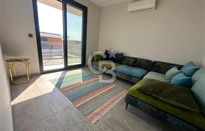 Çeşme Ildır Plajlı Havuzlu Eşyalı 3+1 350M2 Dubleks Villa