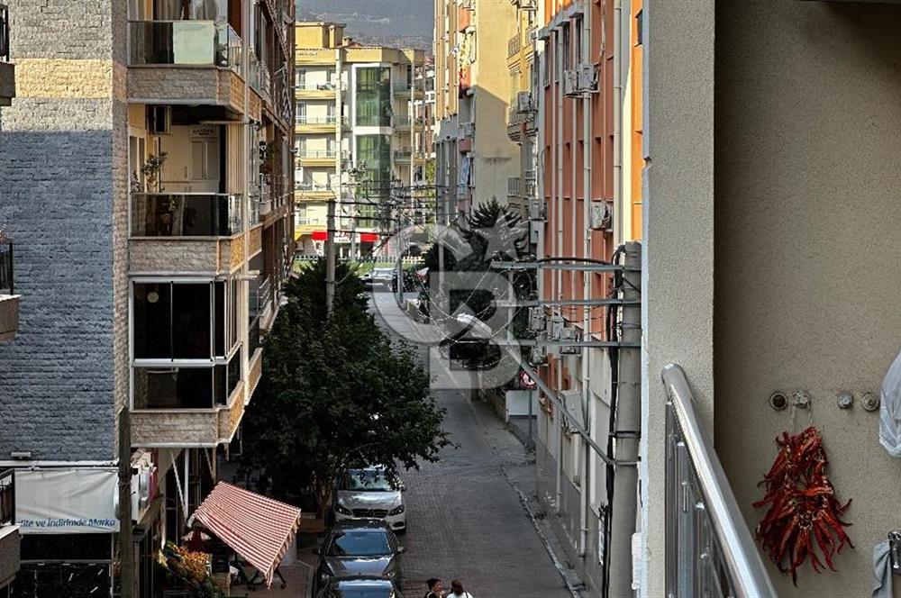 İzmir Karşıyaka Yalı Mahallesinde Satılık 3+1 Daire