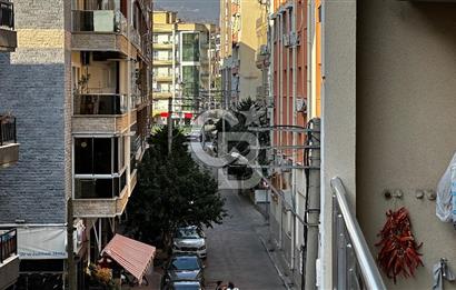 İzmir Karşıyaka Yalı Mahallesinde Satılık 3+1 Daire