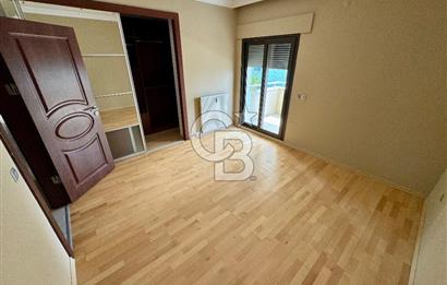 İzmir Mavişehir MAVİADA Sitesinde Kiralık 5+1 Bahçe Dubleksi