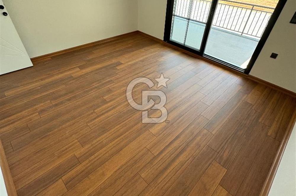 Urla'da 4+1 165 m2 Çelik Konstrüksiyon Loft Kiralık Sıfır Villa