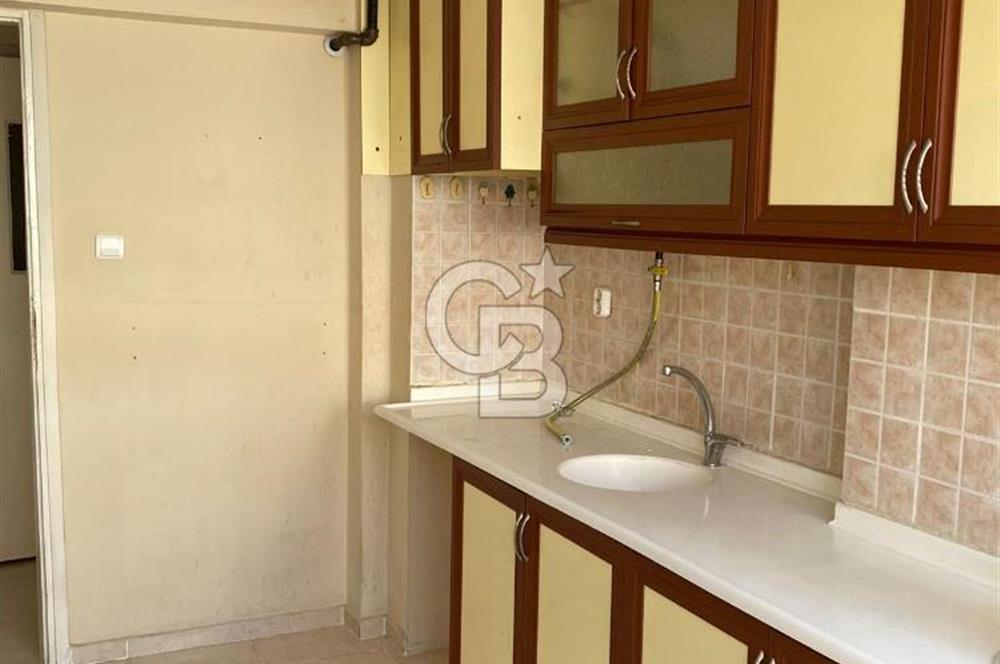 İzmir Karşıyaka Bahçelievler 3+1 Kiralık Daire 