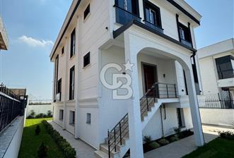 Tuzla Akfirat 7+1 Satılık Fırsat Villa 