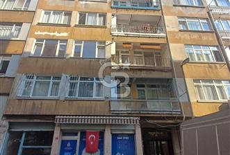 Şişli'de Yenilenmiş 2+1 Hemen Taşınmaya Hazır Satılık Daire