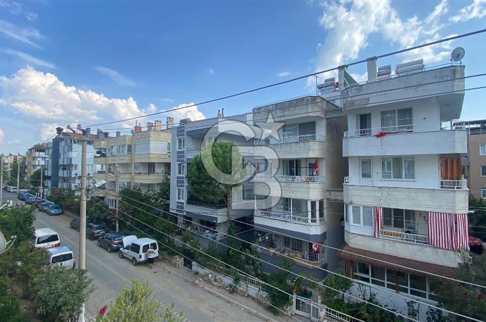 AKÇAY SARIKIZ'DA DENİZE YÜRÜME MESAFESİNDE SATILIK 2+1 DAİRE 