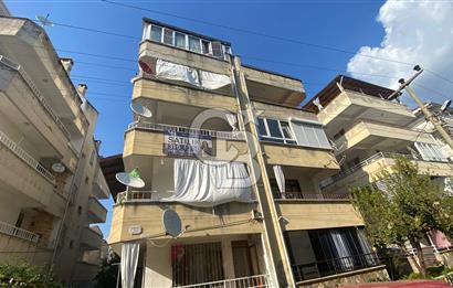 AKÇAY SARIKIZ'DA DENİZE YÜRÜME MESAFESİNDE SATILIK 2+1 DAİRE 