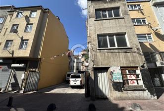 BEYOĞLUNDA KONUT İMARLI ARSA