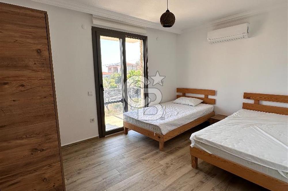 Datça Mesudiye'de Deniz Manzaralı, Havuzlu 4+1 Satılık Villa..