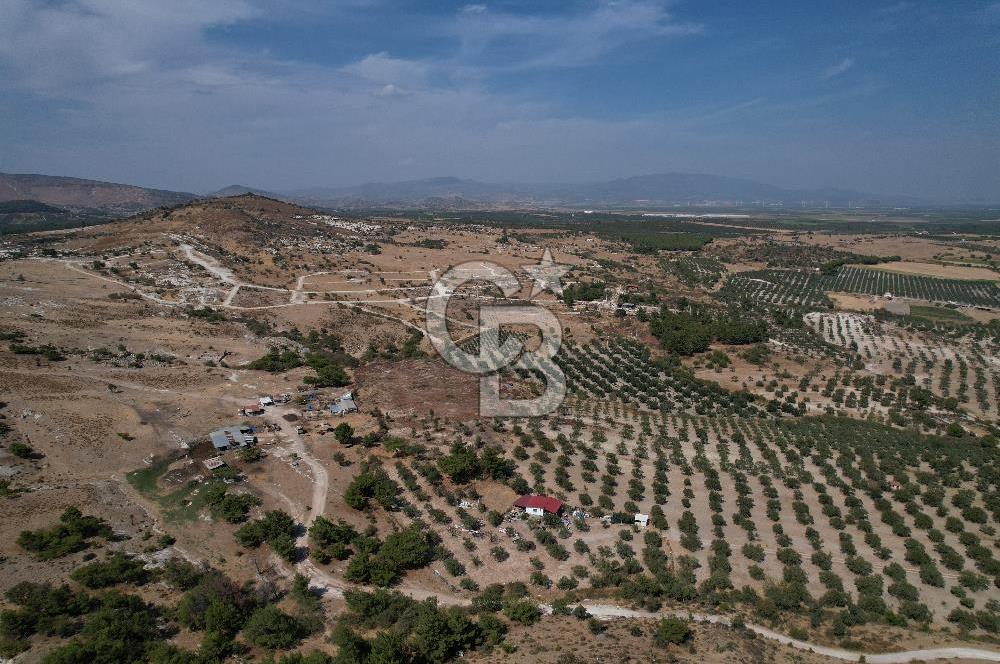 ÇANDARLI MAVİKENT BÖLGESİNDE HARİKA KONUMLU SATILIK İMARLI ARSA